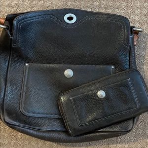 Coach shoulder bag with wallet